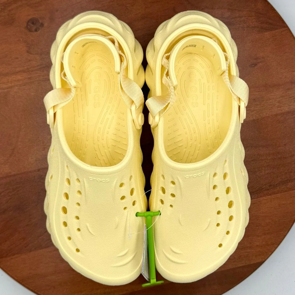 Crocs Echo Clog Buttercream Yellow Pastel‎ M 8/W 10 207937-760 Slip On Chunky